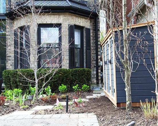 Shed for garbage bins, recycling bins and green bins